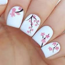 Flores, colores sólidos y motivos de. Unas Blancas Decoradas Ideas Para Inspirarte 2021