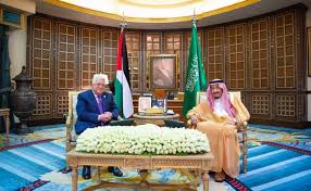 بالصور الزوين يحتفي بزيارة الملك وولي عهده الأمين بأكبر لوحة في العالم إخبارية عرعر