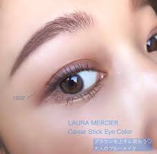 akina on instagram ブルーメイク 色々な方が紹介されてるのでご存知の方 も多いかと思います ローラメルシエの キャビアスティックアイカラー に 新色追加 そしてec限定色が発売されました ブルー メイク アイカラー 艶メイク