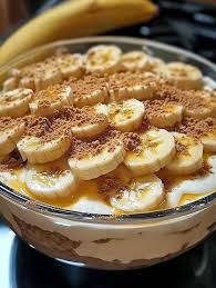 Creamy Shrimp Tortellini Alfredo Casserole 🍤🧀 Ingredients: 1 lb shrimp,  peeled and deveined 12 oz cheese tortellini 1 cup heavy cream 1 cup grated  Parmesan cheese 3 cloves garlic, minced 2 tbsp