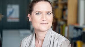 Michael seumel är 50 år och bor i ett hus i fjärås tillsammans med carina seumel. Staff Members Studienart English
