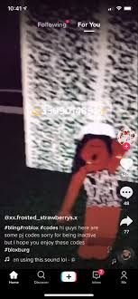 This game features a simulation of the daily activities of one virtual player in a. Pin By Matilde On Bloxburg Id Codes Pics Bloxburg Decal Codes Coding Lol