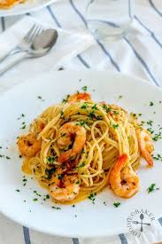 Spaghetti Aglio E Olio With Prawns Shrimps In 30 Minutes Recipe Olio Recipe Aglio E Olio Recipe Spaghetti Recipes