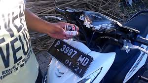 Temukan artikel yang sedang anda cari disini! Cara Membuat Lampu Sen Motor Berkedip Cepat Seperti Bis Malam By Elza Noval