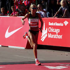The honolulu marathon and start to park 10k begin on ala moana boulevard and finishes in kapiolani park, 100 yards from the ocean! Jordan Hasay Breaks Chicago Marathon Mark For U S Women Set In 1985 Chicago Sun Times