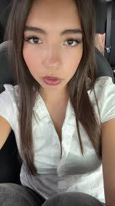 Haley Lakin's Instagram, Twitter & Facebook