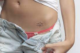 Wildflower tattoo on the left hip and thigh by pis saro. Pin On Tattoos
