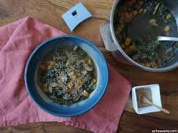 Soupe Vegetalienne Au Quinoa Aux Champignons A La Patate Douce Et Aux Epinards Soupe Quinoa Patates Epinard