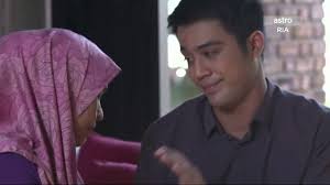 Kerjaya adelia naurah sebagai seorang chef di malay kitchen, hotel green cove tercalar apabila puding karamel yang dimasaknya diperli oleh chef syed idlan, jejaka dari dapur pastri yang baru berpindah ke hotel itu. Sejuta Rasa Buat Adelia Episod 16 Smotret Onlajn Video Ot Layandrama V Horoshem Kachestve