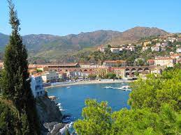 You won't get tired of the changing view of the sea looking towards spain. Cerbere Petite Ville De La France Guide Voyage