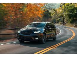 The interior of the pacifica hybrid stands out with tons of passenger room and cargo capacity, upscale design and materials, and copious cubbies, cupholders. 2021 Chrysler Pacifica Prices Reviews Pictures U S News World Report