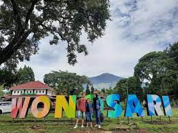 Kebun teh wonosari ini terletak diatas ketinggian 925 meter dari permukaan laut dengan latar belakang gunung arjuno. Kebun Teh Wonosari Lawang Malang Harga Tiket Masuk Jalan Menuju Lokasi Wisata Jejakpiknik Com