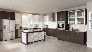 See more ideas about schuler cabinets, kitchen cabinets, kitchen design. Denali Enduratexture Flint And Hilton Thermofoil Whitecap Gloss Kitchen Remodel Kitchen Design Schuler Cabinets