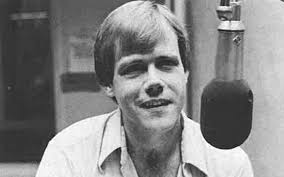 Tom Dunn, 72, Writer-Announcer