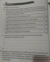 Rambutnya yang panjang tergerai di atas kasur. Bagaimana Perasaan Kalian Setelah Membaca Wacana Tersebut Cara Golden