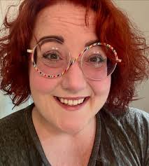 She's back. #redhead