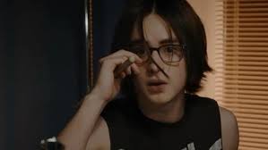 Cuando usa lentes be like: >>>>