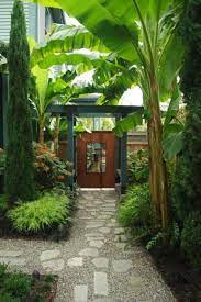 40 Brilliant Ideas For Stone Pathways In Your Garden Modern Japanese Garden Tropical Garden Design Tropical Landscaping