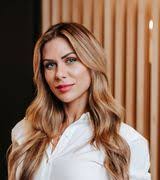 Jill Quintero's Instagram, Twitter & Facebook