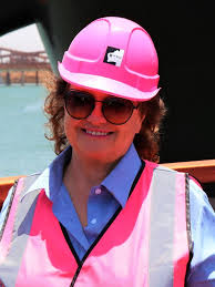 Christmas giveaway: Gina Rinehart to hand out big bonuses to Roy Hill mine  workers