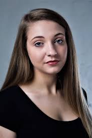 Amy Allington's Instagram, Twitter & Facebook