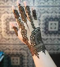 This beautiful henna tattoo design has created a lot of buzz in the world of fashion. Simple And Beautiful Henna Designs Mehndi Designs Fashion Facebook