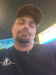 Guess you could say this lil guy loves posing 😉 😏