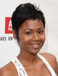 Emayatzy Corinealdi
