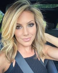 Janet Hammond's Instagram, Twitter & Facebook