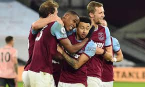 Team news, fixtures, results and transfers for the hammers. Strikerless West Ham Find New Approach Thanks To Lingard Gamble West Ham United The Guardian