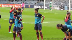 Find vfl wolfsburg fixtures, results, top scorers, transfer rumours and player profiles, with exclusive photos and video highlights. 1 4 Uefa Women S Champions League Fc Barcelona Femeni Vs Vfl Wolfsburg Frauenfussball Result 0 2 Mini Estadi 30 03 2014 Bend It Like Women Footballers