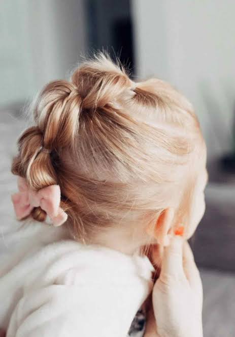 40 Easy And Cute Hairstyles For Girls with Video Tutorials - Word From The Bird
