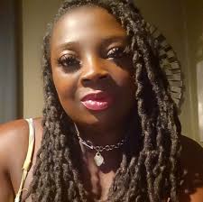 Rich is insistent upon Ashley going back to school, is pushing herself in  the midst of her mother possibly serving jail time the best choice? #LHHNY