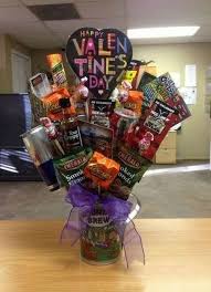 Last Minute Diy Birthday Gift Basket Ideas 24 More Last Minute Diy Gifts For Your Valentine In 2020 Diy Valentines Gifts Valentine Gifts Valentines Day Gifts For Him Creative