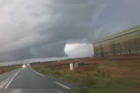 Trouvez les meilleures vidéos de tornade. Video Le Sud Vendee Frappe Par Une Tornade La Semaine Derniere Meteo France Repond Le Journal Des Sables