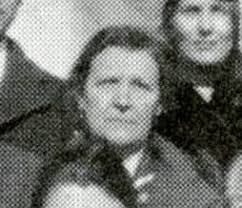 Paula Lemire's Instagram, Twitter & Facebook