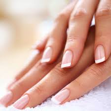 Comment Realiser Une Belle French Manucure French Manucure Manucure Renforcer Les Ongles