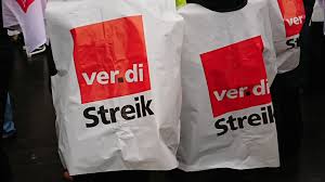 Der streik ist die härteste und wahrscheinlich wirksamste kampfmaßnahme.aus dem grund existiert ein regelwerk, um den ablauf des arbeitskampfes zu organisieren. Streik Bei Amazon In Leipzig Du Bist Halle