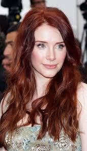 She's extremely tough (mentally and physically), and she's super smart. 77 Stunning Auburn Hair Ideas That Are So Eye Catching