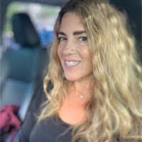 Carmen Martucci's Instagram, Twitter & Facebook