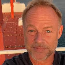 Hi. Beaut girl 🔥😍