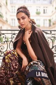 Deepikapadukone Twitter Search Twitter In 2020 Beautiful Bollywood Actress Deepika Padukone Style Bollywood Celebrities