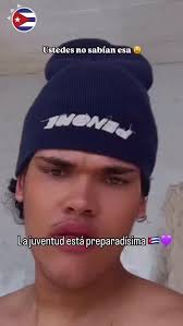 Eh llegado a la conclusión que en Cuba algo está haciendo mucho daño..  Miren lo que descubrió el.. #cubanos #seguidores #cuba #follower