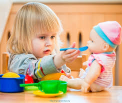 20 best learning activities for toddlers to get them ready for kindergarten. Pretend Cooking 5 Important Benefits