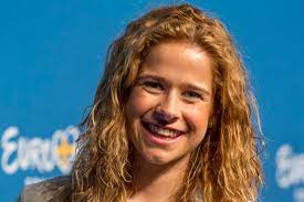 Check all of her performances. Laura Tesoro Wikipedia