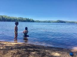 Der morvan war stets eine dünn besiedelte region und von armut geprägt. Direct Jardin Plage Lac Moux En Morvan Frankreich