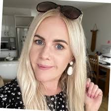 Karen Gemmell's Instagram, Twitter & Facebook