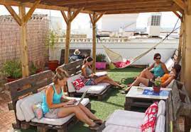 Family room, tours, laundry service, bicycle rental, smoking area are just some. Cadiz Inn Backpackers Hotel Cadiz Spain Overview