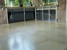 Holztisch mit hausmittel zum glänzen bringen. Marmorpolitur Wie Man Einen Marmorboden Glanzend Macht Stein Doktor Com