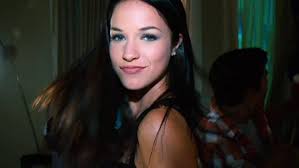 If you aren't familiar with alexis knapp, she plays stacie in pitch perfect 3 and the other franchise movies.this time around, she's moving on with her life and becoming a mom, so she doesn't go. 10 Things You Didn T Know About Alexis Knapp